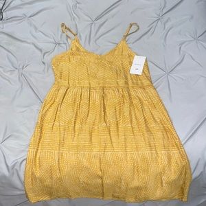 NWT RVCA Yellow/white dress size small